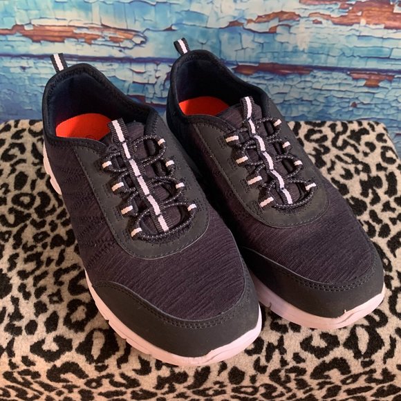 Athletic Works Women's Pull-On Sneakers - Picture 7 of 8